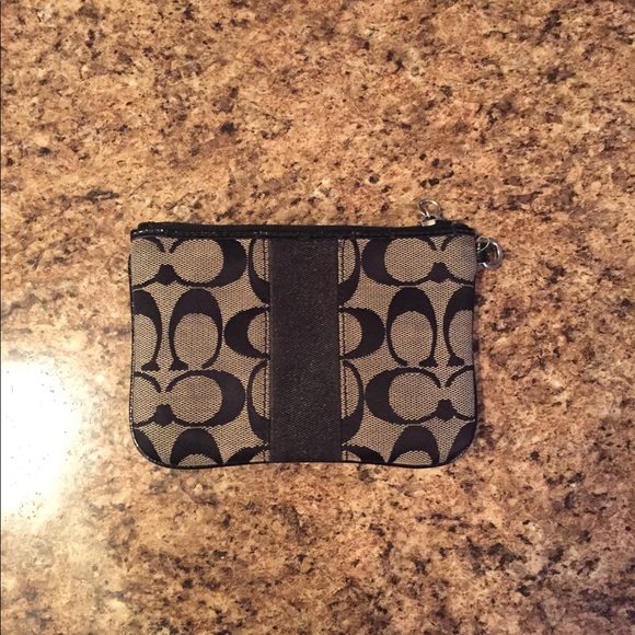 Genuine COACH black and grey wallet / wristlet - Picture 2 of 4